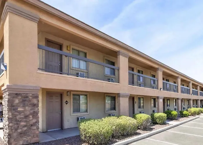 Apartment With Pool Access